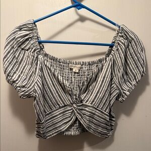 Women’s Aeropostale Cropped Tee